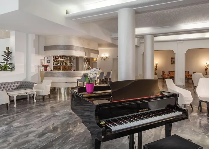 Terme Patria فندق 3*